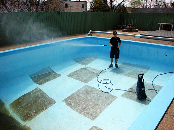 What To Keep In Mind When You Clean Pool Tile With Pressure Washer