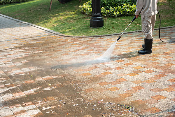 Overview about Soft Wash Vs Pressure Wash