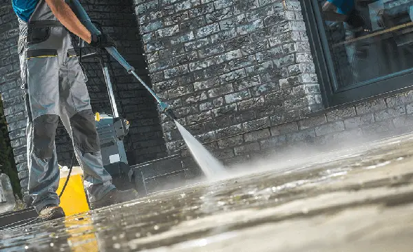 When Should You Pressure Wash Your Driveway